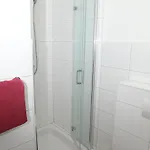 Garni Kluth Bona
