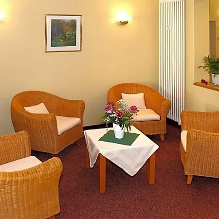 Hotel Garni Kluth 3*