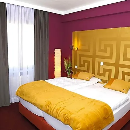 Garni Kluth 3*